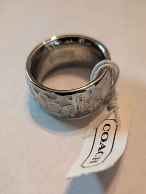 Coach Size 6 White And Silver Tone Signature Enamel Ring